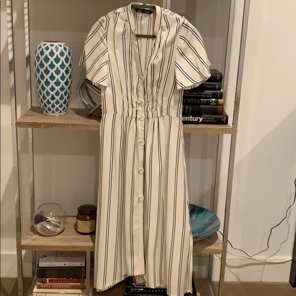 Worn 1x cream/ black strip dress